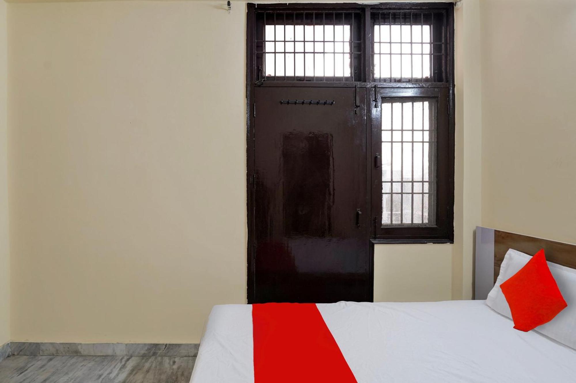 Hotel O 81617 The Pacific Hotel Ghaziabad Bagian luar foto