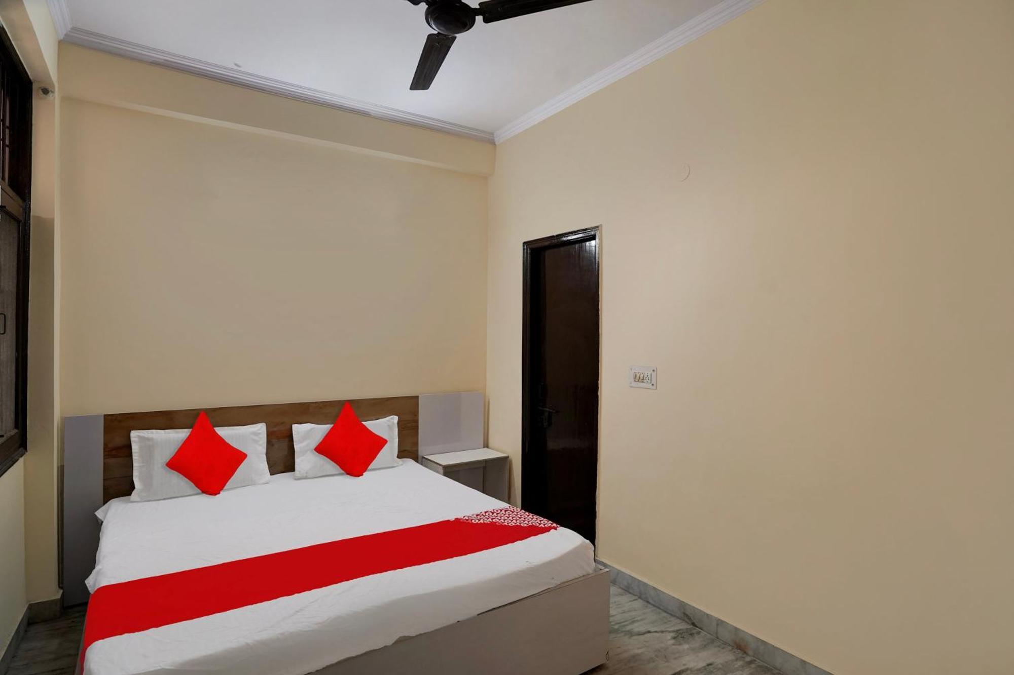 Hotel O 81617 The Pacific Hotel Ghaziabad Bagian luar foto