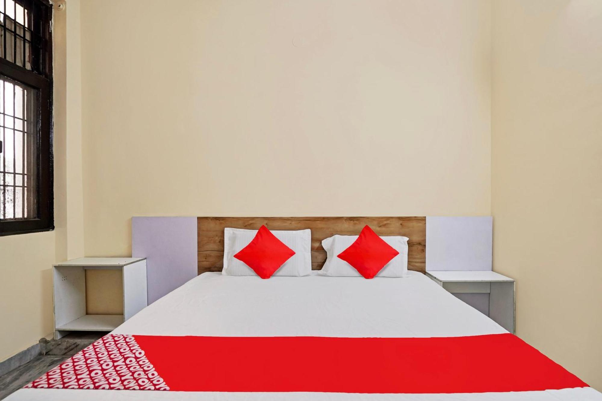 Hotel O 81617 The Pacific Hotel Ghaziabad Bagian luar foto